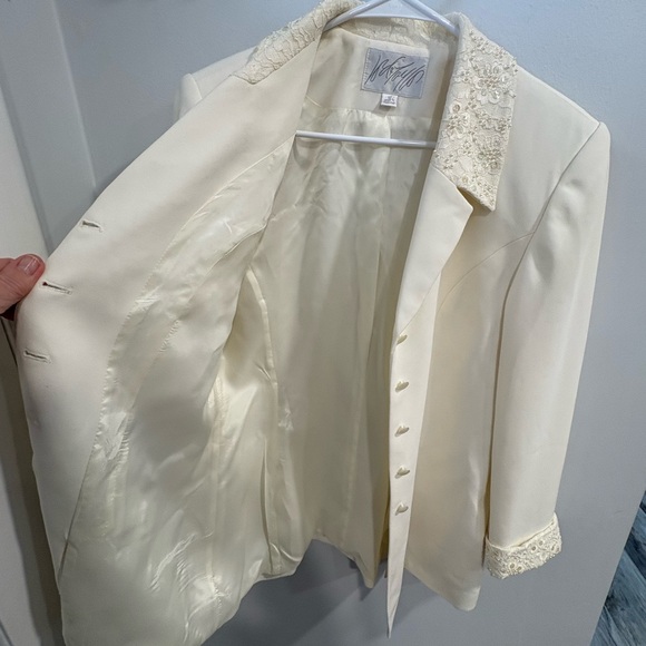 Lord & Taylor Ivory Blazer with Lace Accents - Picture 10 of 14